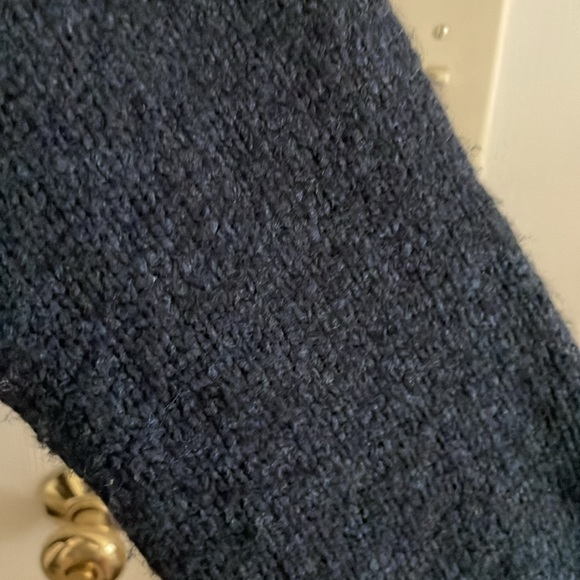 Vince Navy Sweater - Picture 2 of 3